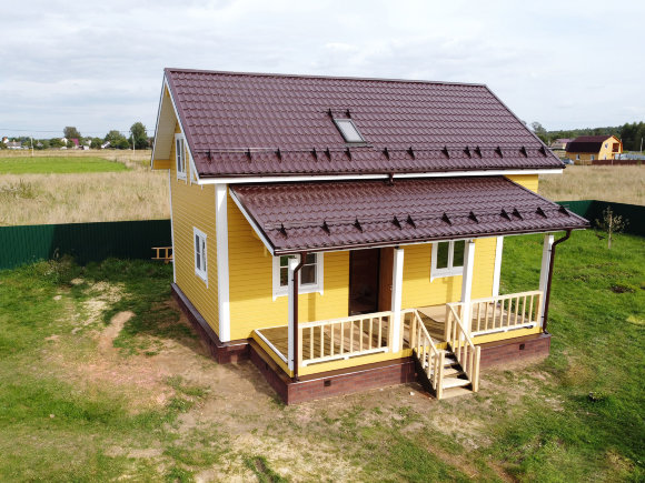 Металлочерепица Grand Line классик 0,5 Satin RAL 8017 Коричневый шоколад